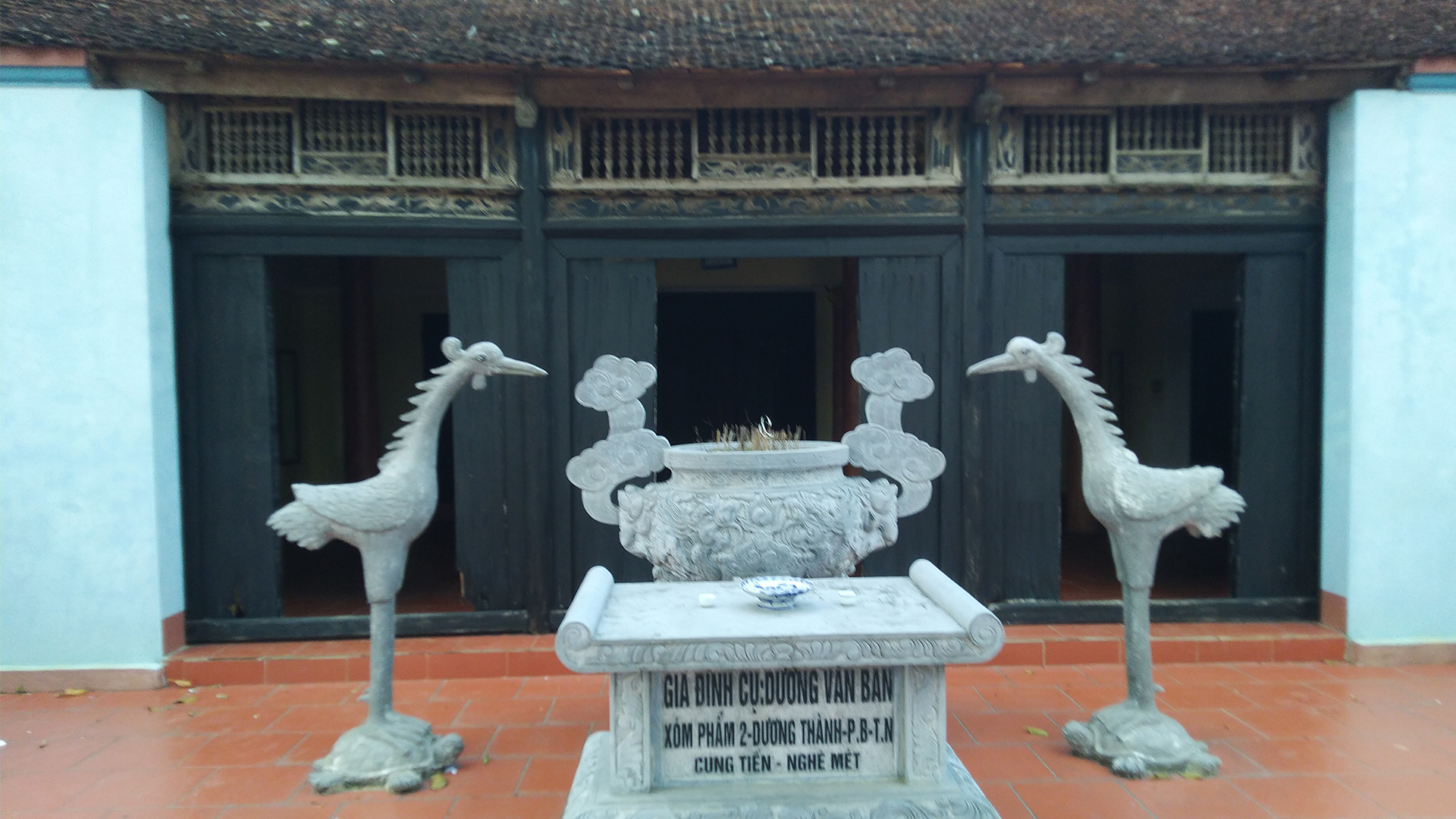 3_Chính Giữa Đền.jpg